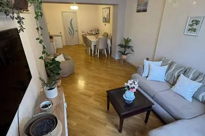 Image de 3 Room Green View Apartment in the Heart of Baku