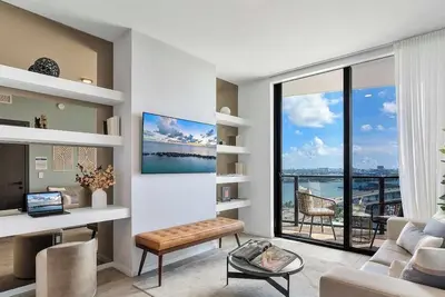 Image de Oceanfront Designer 2br with Modern &Premium Décor