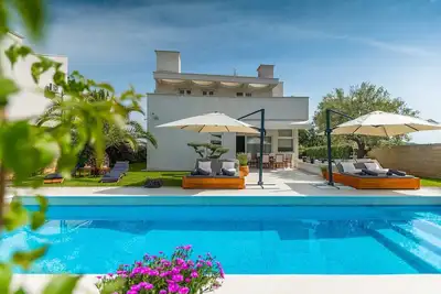Image de Villa Jardin Blanc with Pool