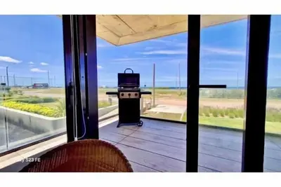 Image de Walmer L101, 1st Line to the Sea Full Amenities