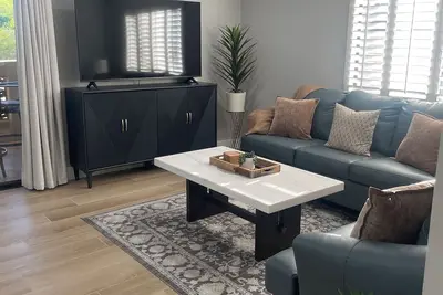 Image de Arizona Biltmore Condo - Close to everything + free WiFi!