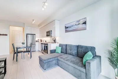 Image de Brand New, 2 Beds Toronto Apt