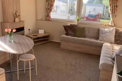 Image de Superb 6 berth caravan with free Wi-Fi at Broadland Sands ref 20382bs