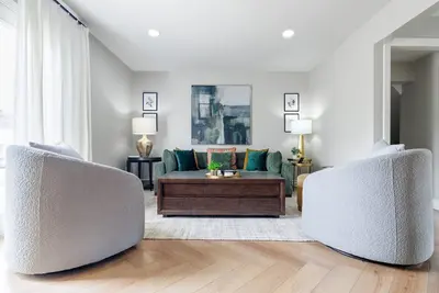 Image de Eddy Street Retreat | Walk to Notre Dame | 12 Guests