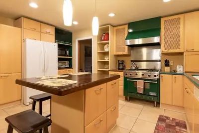 Image de Spacious 2br retreat with Mtn view. Pets allowed