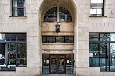 Charming 1-bedroom condo in marvelous Denver with Ac