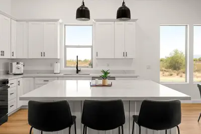 Image de Modern Desert Retreat | Game Room + Lake Pleasant