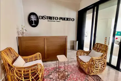 Image de Ocean front beautiful apartment port district