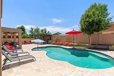 Image de Pool, Grill, Games & Chill - Surprise Awaits!