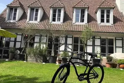 Image de Homerez - Grande maison à Santes avec jardin