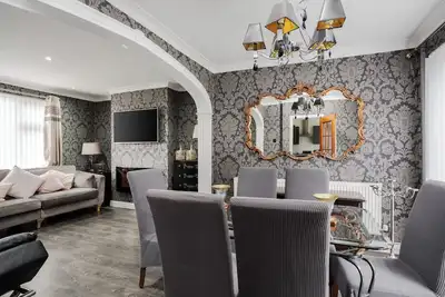 Image de Welcome to my spacious family home