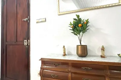 Image de Spacious flat in the Heart of Cullers, 15min to Beach, Fully Equipped