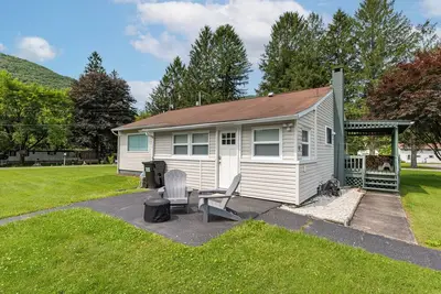 Image de 3-bedroom Creekside Mountain Retreat in Waterville