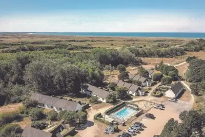 Image de Maison de vacances en Bretagne à 900 m de la plage–5 personnes –Piscine chauffée