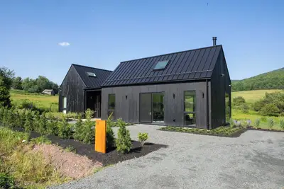 Image de Endless Meadow House: Sweeping Views | Scandi