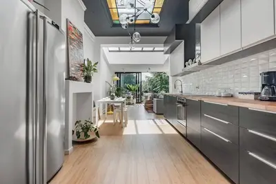 Image de FlemisHome Spacious Getaway – Free Parking, Garden, Terrace, Great Location\"