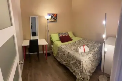 Image de Waterfront 2 Br Condo, Pool, Gym, Parking & Views!