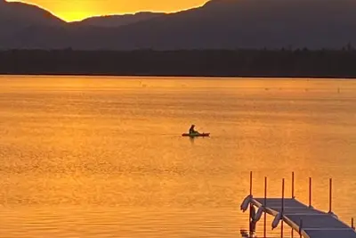 Beachfront-Roxbury Pond