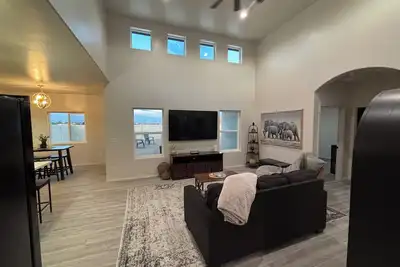 Image de Fabulous 3-bedroom townhome with Ac in Farmington