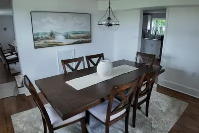 Image de Charming 3-bedroom house with porch and yard in Winchester