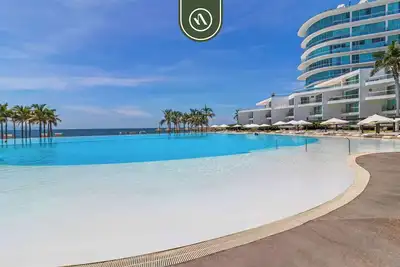Image de Luxury Aria Ocean 1br Beachfront - Full Kitchen w/ Dishwasher & Fast Wi-Fi