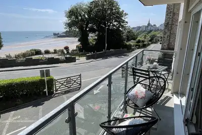 Image de Lifeboat Lookout, pet friendly, country holiday cottage in Tenby