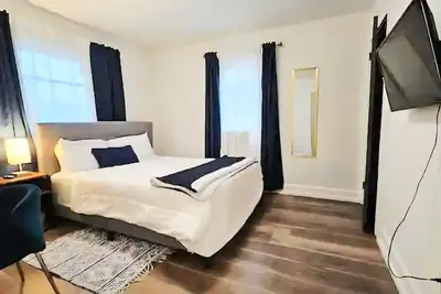 Image de Large Group Vacay house in Nj- 10mins from Ewr and near Nyc