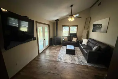 Image de Newly built 1 bedroom/1 bathroom