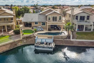 Image de Free Pool Heating | Spacious Lakefront | Game Room