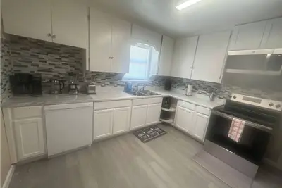 Image de Pleasant 2-bedroom house with Ac in charming Midland