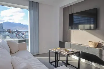 Image de One-Bedroom Apartment with Balcony and Sea View