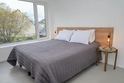 Image de One Bedroom apartment on main street with city view