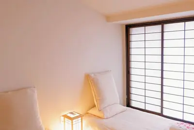 Image de cozy tatami stylish double bedroom, 10mins walk to Tsutenkaku Tower