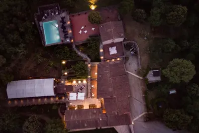 Image de Confortable appartement avec climatisation, Wifi, bain à remous, sauna, piscine privée, Tv, patio