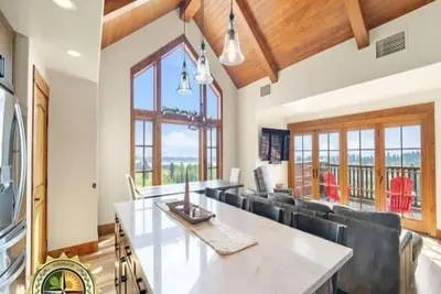 Image de Osprey's Penthouse|Includes Two 1-Day Lift Tickets