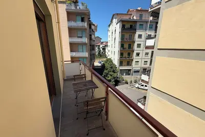 Image de [Villa Strozzi]-Modern Apartment