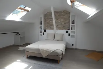 Image de T2 refait à neuf - 4 pers - Calme et reposant à 10 min Lourdes