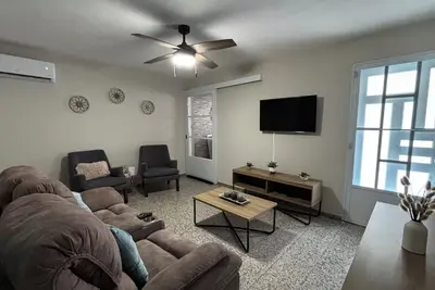 Image de Simple comfort Vibe-Sunny Point House, Boquerón 2bd, 1b, kitchen