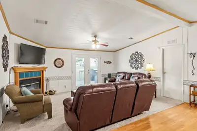 Image de Charming 3-bedroom Lake house Near Cedar Creek