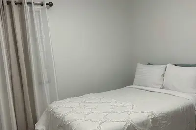 Image de Basement apartment  at 240, Oshawa area