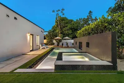 Image de Casa Elite | New Construction Villa | Top Location | Jacuzzi
