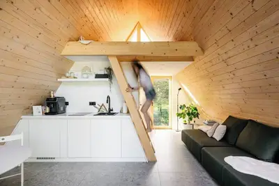 Image de Charming A-Frame in the forest