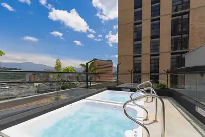 Image de Design 2br-2ac Apt El Poblado, Coworking &Jacuzzis