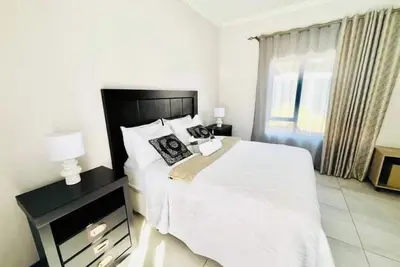 Image de La Casa Villa: Entire Luxury Home in the Bay!