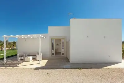 Image de B&B Villa Giorò swimming pool rooms free WiFi private parking rec. electric cars.