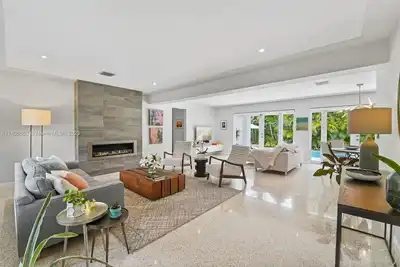Image de Luxury Haven Poolside Paradise in Downtown Miami