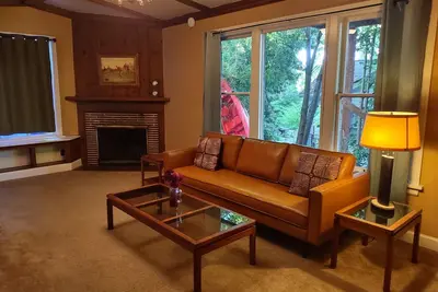 Image de Tranquil 3 bedroom apartment in Portland