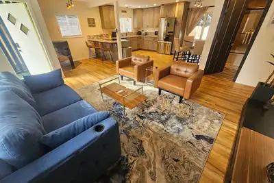 Image de 4-bedroom house in marvelous Redway with Ac