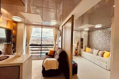 Image de Top Views, Airport, Salitre, American Embassy, Parking Lot