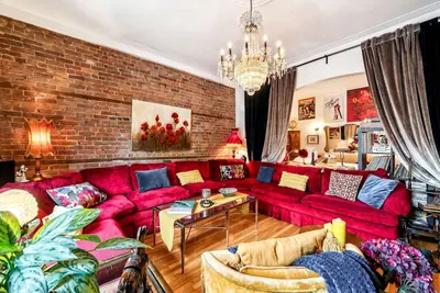Image de Salon Rouge, velours et chic, Montréal chic!